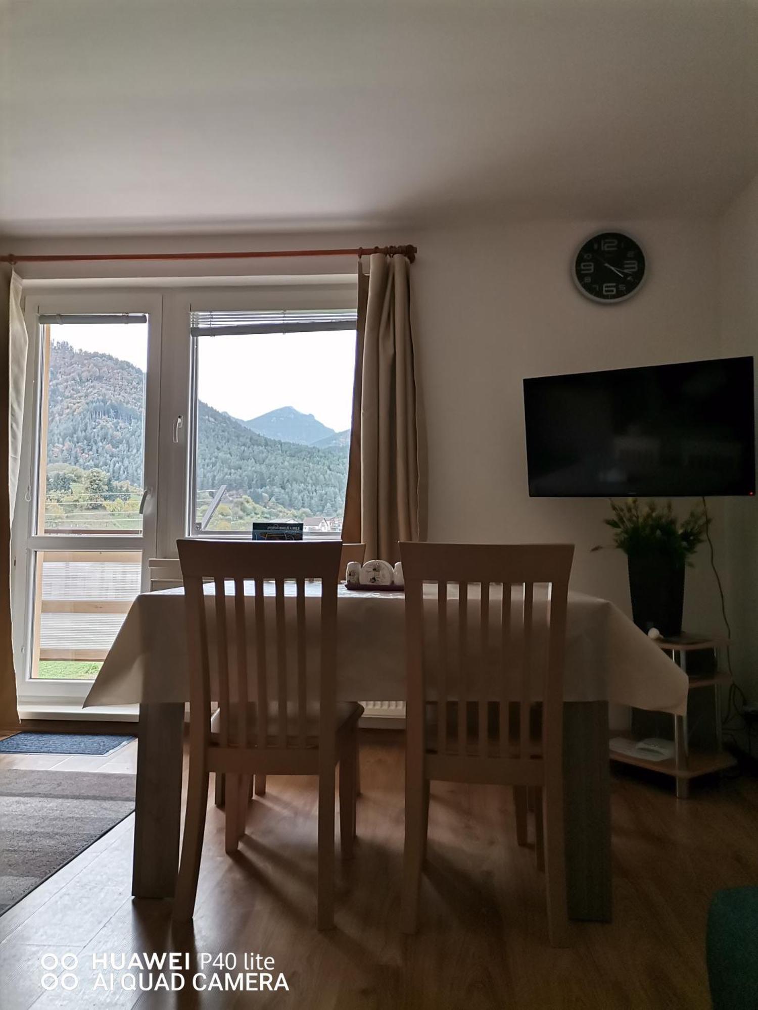 Lúčky Apartman Family S Vyhladom Na Choc מראה חיצוני תמונה